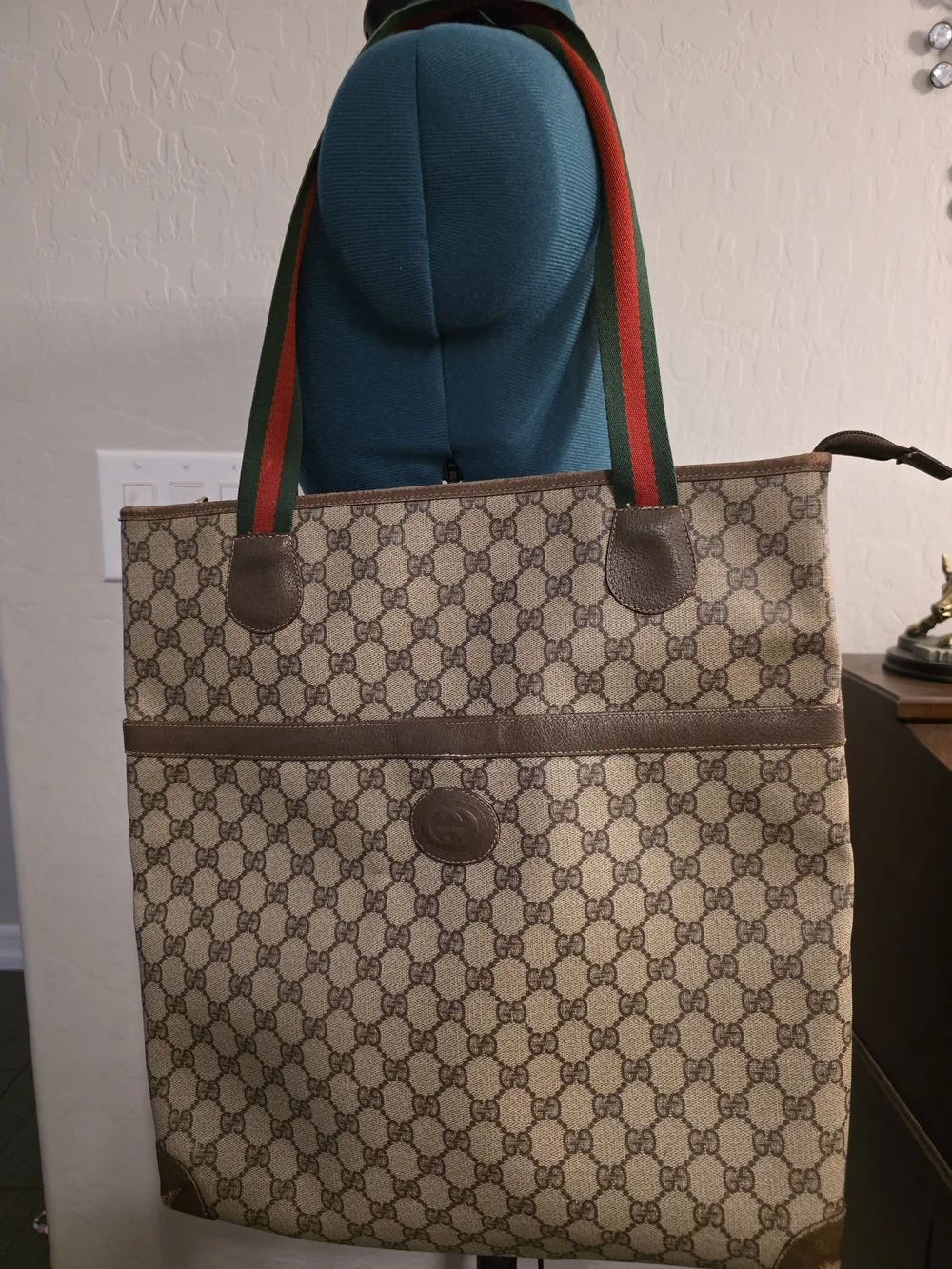 Gucci Beige GG Canvas Tote with Green-Red Web Straps - Picture 9 of 11